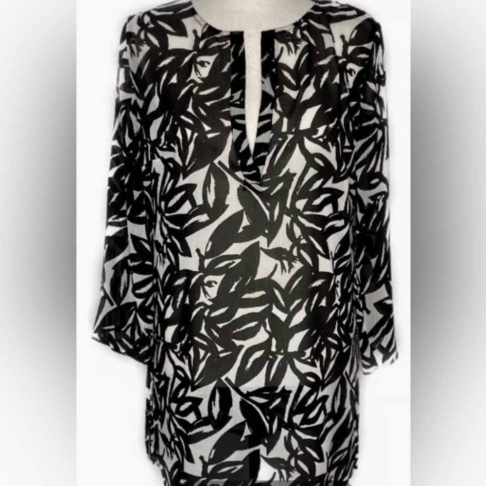 New York & Company Black and White Sheer Bathing Suit Cover Up Size Large